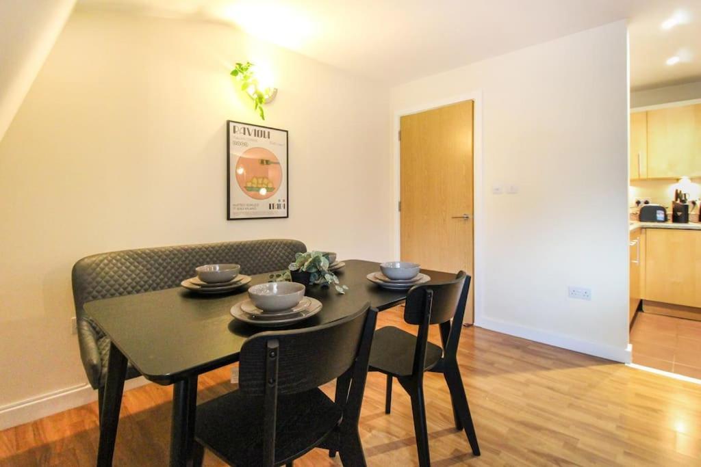 Apartment Luxurious 1 Bed With Free Parking *