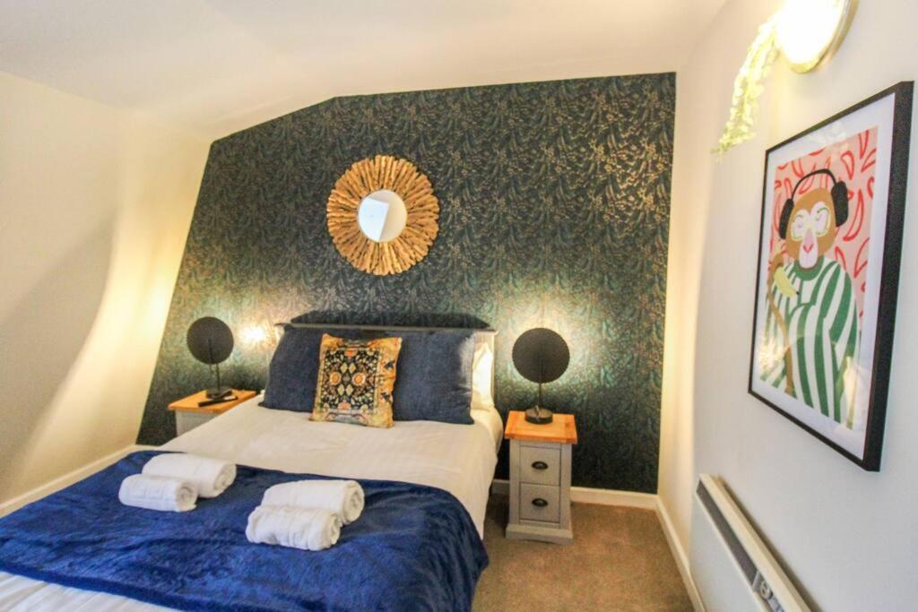 Luxurious 1 Bed With Free Parking Apartment